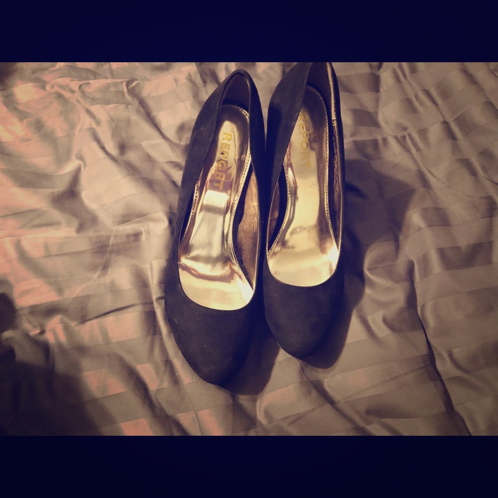 Report black heels
